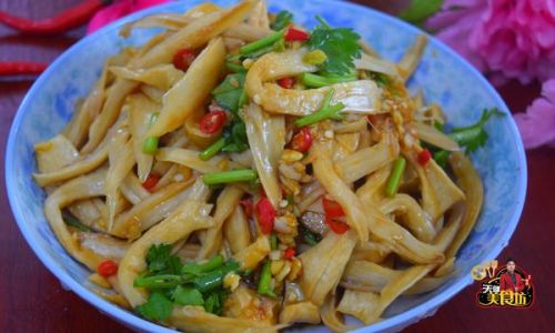 A Delightful Recipe for Marinated Pleurotus Eryngii King Oyster Mushroom)Salad