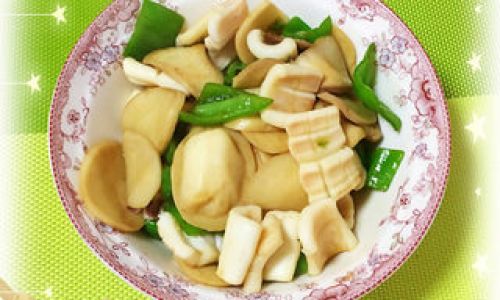 Sharing Culinary Tips for Stir-Frying Stir-Fry Squid with King Oyster Mushrooms
