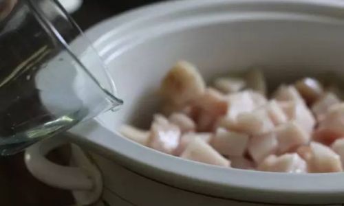 The Great Debate:Boiling Freshly Made Wonton in Hot or Cold Water