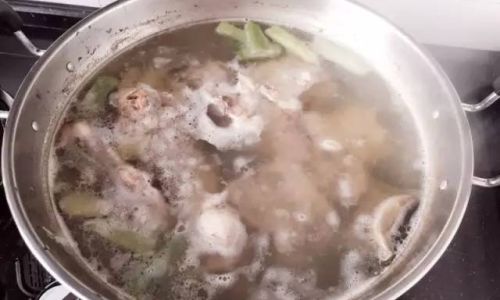 The Great Debate:Boiling Freshly Made Wonton in Hot or Cold Water
