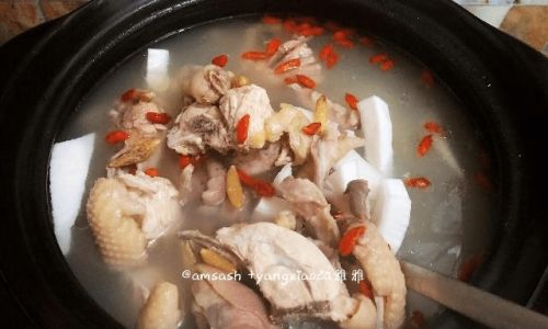 How to Stew Fresh Pork Belly in a Delicious and Simple Way