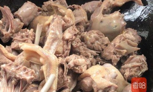 Can Fresh Duck Meat Be Consumed After Being Frozen for One Month?