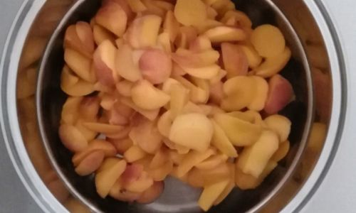 How to Make and Enjoy Fresh Apricot-Boiled Fruit Delights