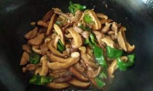 A Culinary Delight:The Recipe for Stir-Fried Fresh Shiitake Mushrooms with Pork