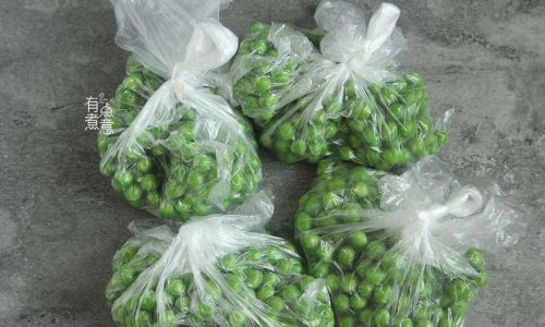 How Long Should Fresh Peas Be Boiled to Achieve Perfect Cookedness?