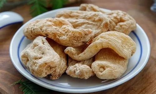 How to Stir-Fry Fresh Gastrodia Elata for a Delightful Culinary Experience