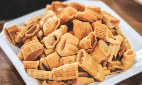 How Long Should Fresh Bamboo Shoots Be Boiled?