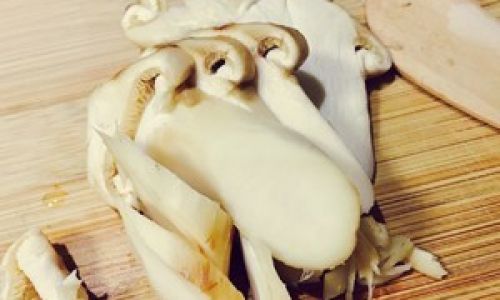 How to Prepare Fresh Matsutake Mushrooms:A Culinary Delight