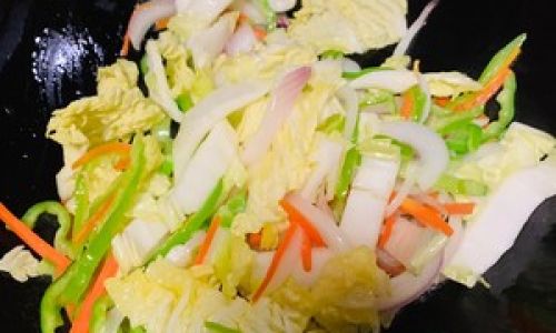 How to Fry Fresh Rice Cake for a Delicious and Simple Treat