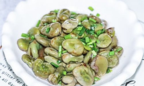 Crafting Delicious Dishes with Fresh and Tender Broad Beans