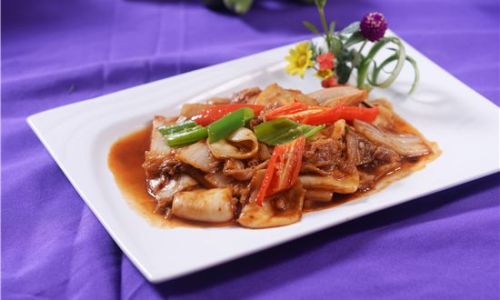 How to Stir-Fry Fresh Cuttlefish for a Delightful Dish