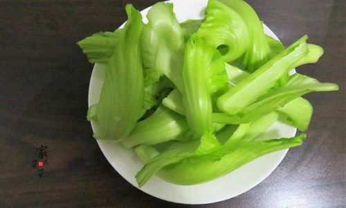 Exploring the Culinary Delights of Fresh Mustard Greens:How to Enjoy Them