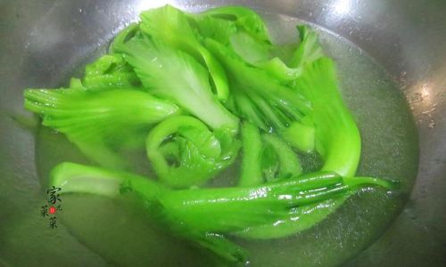 Exploring the Culinary Delights of Fresh Mustard Greens:How to Enjoy Them