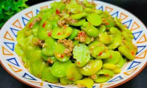 How to Cook Delicious Stir-Fried Fresh Broad Beans