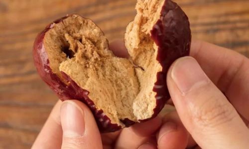 The Art of Drying Fresh Red Dates:Preserving Natures Sweetness