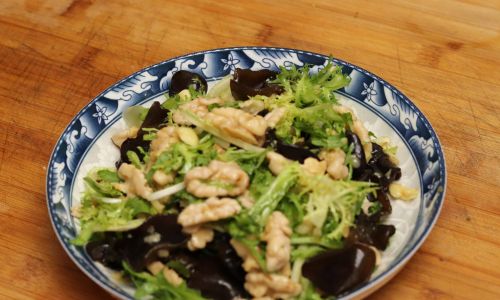 Crafting a Delicious Fresh Seaweed Salad:A Culinary Guide