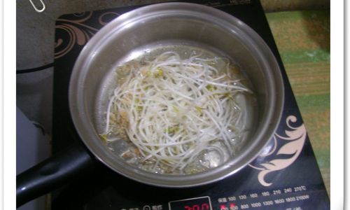 How to Cook Fresh Sprouts Deliciously and Simply