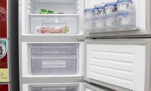 Can Fresh Hazelnuts Be Stored in the Refrigerator for Preservation?