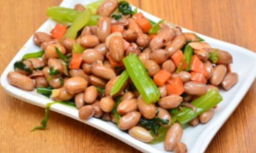 How to Make a Delicious Fresh Peanut Salad