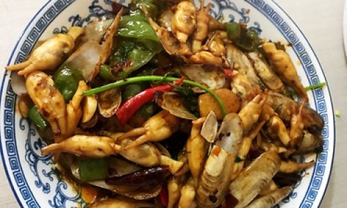Mastering the Art of Stir-Fried Razor Clams:A Guide to Creating a Restaurant-Quality Dish at Home