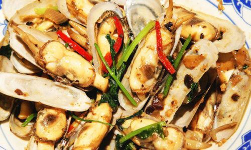 Mastering the Art of Stir-Fried Razor Clams:How Long to Cook for Perfect Tenderness and Flavor