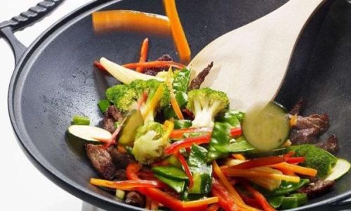 The Great Debate:To Add Water or Not When Stir-Frying A Culinary Exploration
