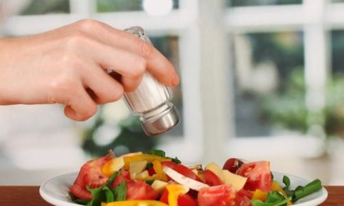 The Science Behind Seasoning:Mastering the Perfect Time to Add Salt in Stir-Frying