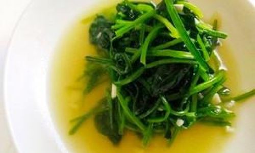 Mastering the Art of Stir-Fried Spinach:Tips and Techniques for a Delicious and Nutritious Dish
