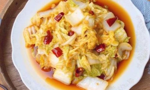 Mastering the Art of Cooking Cabbage:A Delicious and Simple Stir-Fry Recipe Guide