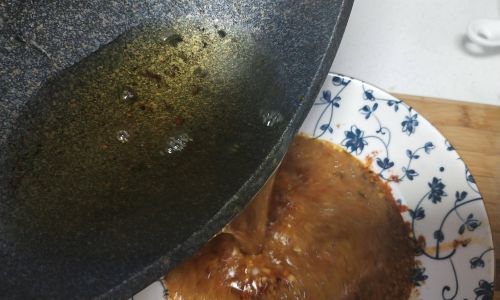 The Art of Crafting Chaoshan-Style Chili Oil for Cold Dishes:A Step-by-Step Guide