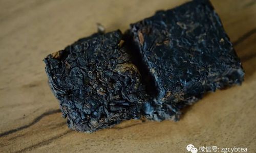 The Distinction Between Tea Fossil and Tea Head:A Comprehensive Guide to Aged Pu-erh Varieties