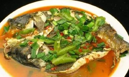 The Art of Crafting a Flavorful Grass Carp Soup:Essential Ingredients and Expert Tips