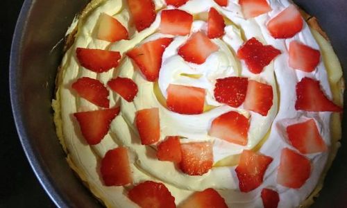 Mastering the Art of Homemade Strawberry Mille-Feuille:A Step-by-Step Guide to Elegance and Flavor