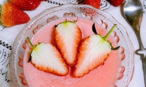 Decadent Delight:A Comprehensive Guide to Crafting Perfect Homemade Strawberry Pudding