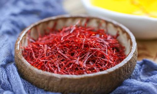 The Enigmatic Transformation:Unveiling the Final Hue of Saffron Threads After Steeping