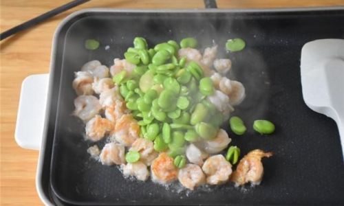 Mastering the Art of Cooking Delicious Shrimp with Broad Beans:A Comprehensive Guide