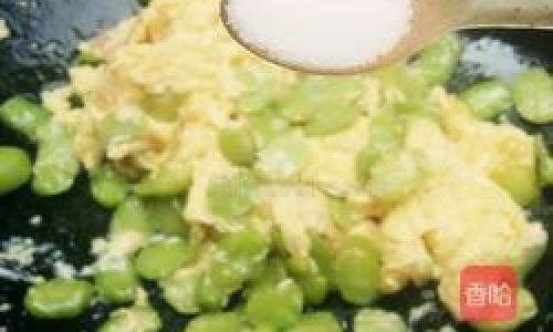 How to Prepare Delicious Stir-Fried Fava Beans with Scrambled Eggs:A Step-by-Step Guide