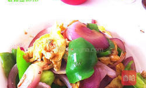 A Delightful Culinary Adventure:Mastering the Art of Stir-Fried Eggs with Bell Peppers and Onions
