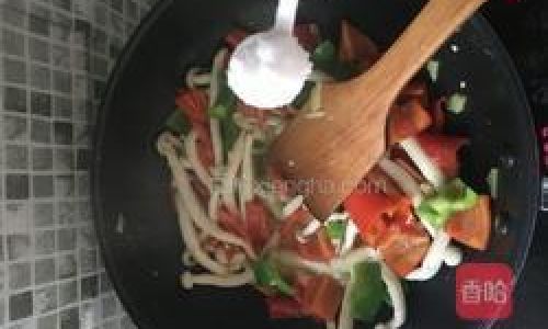 Homemade Stir-Fried Colorful Bell Peppers with Seafood Mushrooms:A Delicious and Nutritious Recipe