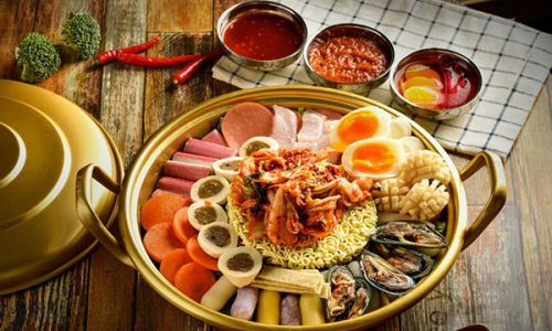 Budae Jjigae:A Flavorful Journey Through Korea’s Culinary Innovation and History