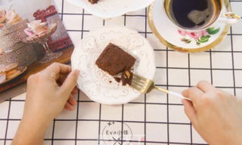 The Ultimate Guide to Crafting Perfect Homemade Brownies:A Step-by-Step Recipe and Expert Tips