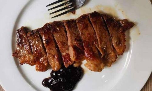 Mastering the Art of Searing Steak:Can a Non-Stick Pan Deliver the Perfect Crust?