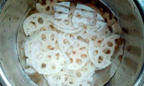 How to Prevent Lotus Root from Turning Black:Expert Tips and Techniques