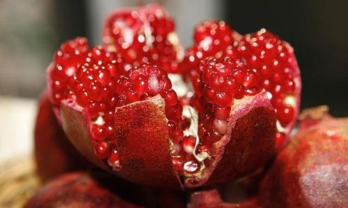 The Struggle is Real:A Deep Dive into Fruits That Defy Easy Peeling