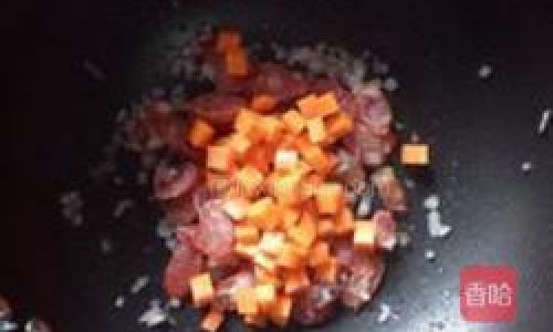 Mastering the Art of Pineapple Sausage Fried Rice:A Sweet and Savory Culinary Adventure