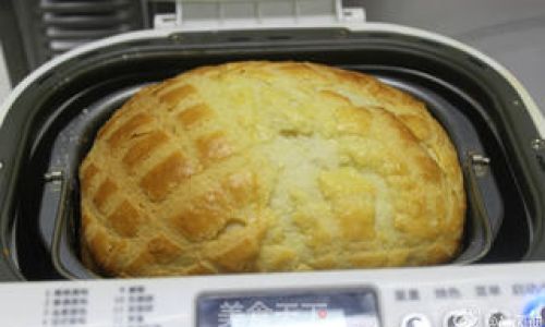 Mastering the Art of Crafting Homemade Pineapple Bread:A Step-by-Step Guide