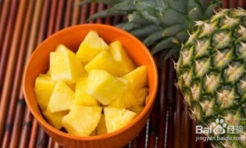 How to Tell if a Pineapple Has Gone Bad:A Comprehensive Guide to Identifying Spoilage Signs