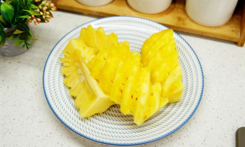 The Art of Enjoying Pineapple:Creative and Delicious Ways to Savor This Tropical Delight
