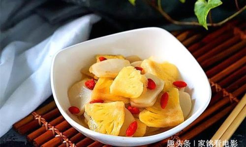 A Sweet and Savory Symphony:Crafting the Perfect Pineapple Fried Rice Cakes at Home