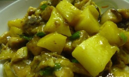 Mastering the Art of Pineapple Fried Chicken:A Sweet and Savory Delight
